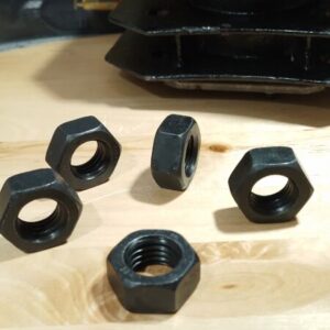 M18X2.0, TIHEÄKIERRE, OIKEAKÄTINEN, KUUSIOMUTTERI, 18X2, avainväli 27mm, korkeus 14.75mm, EU191101