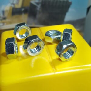 M8, 8X1.25 VAKIOKIERRE, vasenkätinen, MUTTERI,  M8X1.25, SINKITTY, avainväli 13mm, paksuus 6.35mm, EU190448