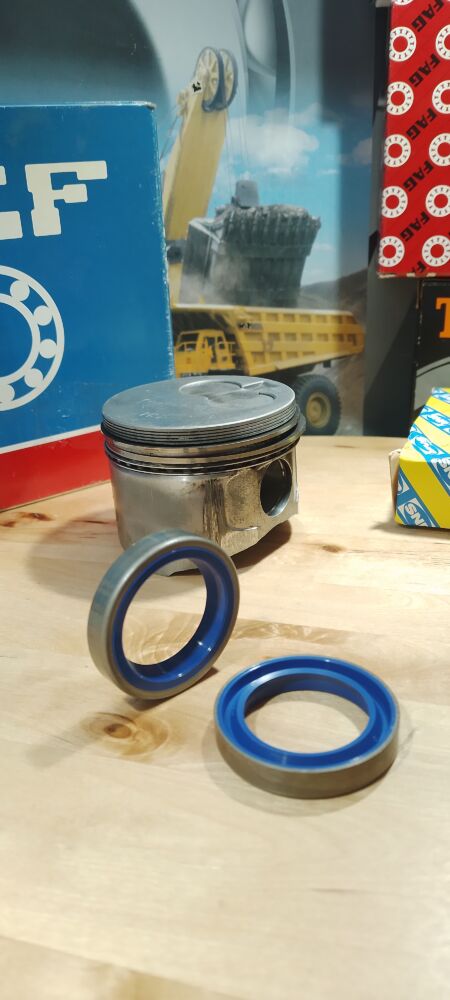 50X60X4, PYYHKIJÄ, PU, METALLIKUORI, TAPIN TIIVISTE, EU191023