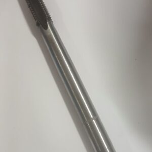 #vain tämä kappale#, M20X2.5, oikeakätinen, VAKIOKIERRE, 20X2.5, KIERRETAPPI, täyden kierteen tekevä konetappi, PITUUS 220MM, EU193717